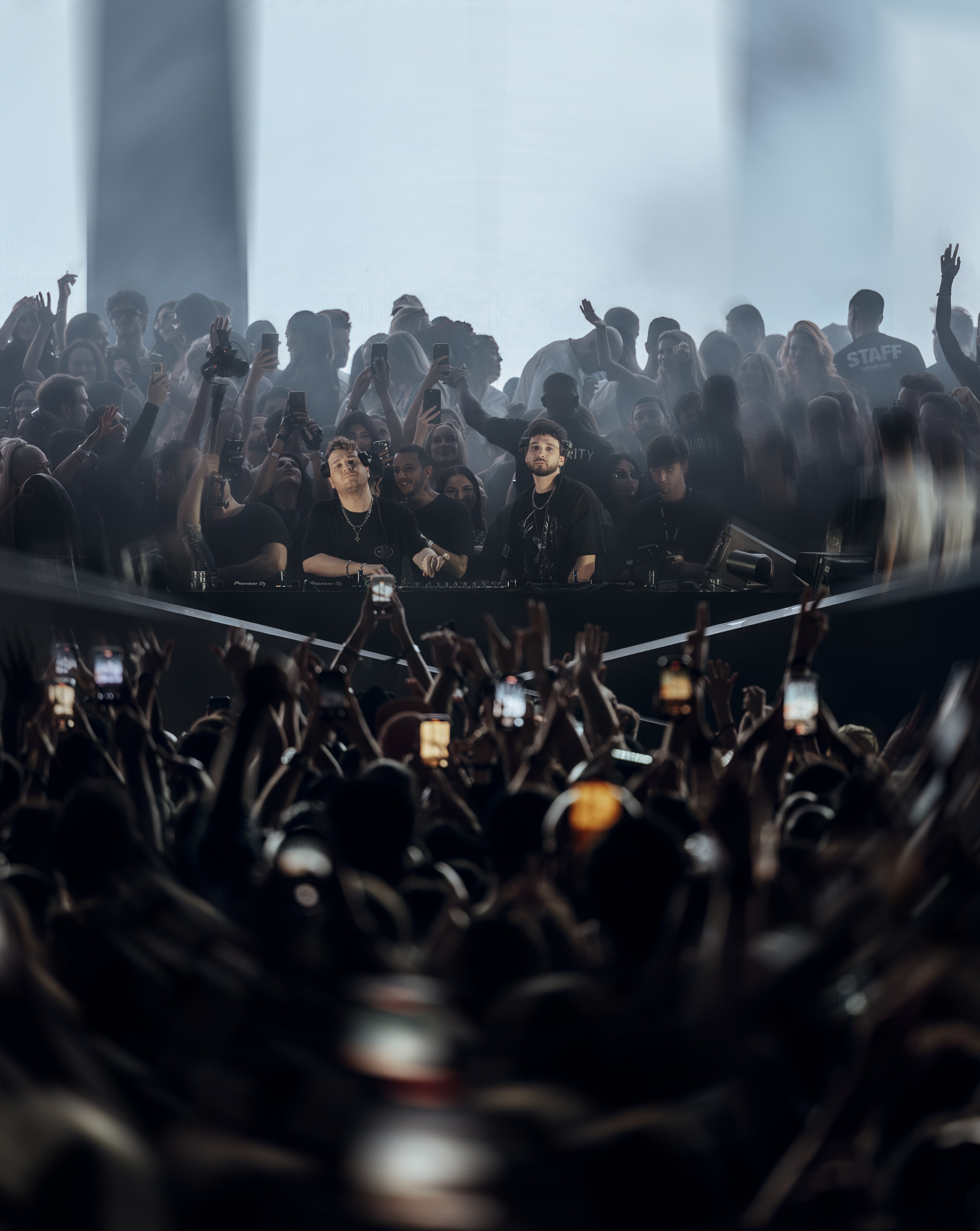 DIVE INTO SOUNDSCAPES